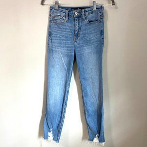 Hollister High-Rise Slim Straight Jeans